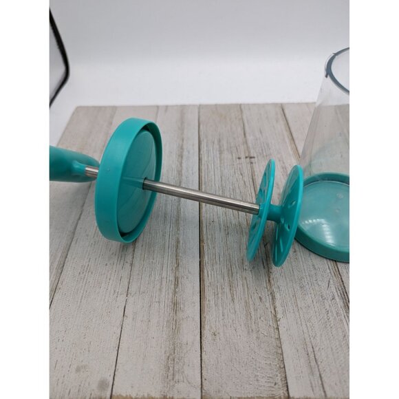 Pampered Chef Whipped Cream Maker #1461 Handheld DIY Whipping Cream Butter - Picture 4 of 5